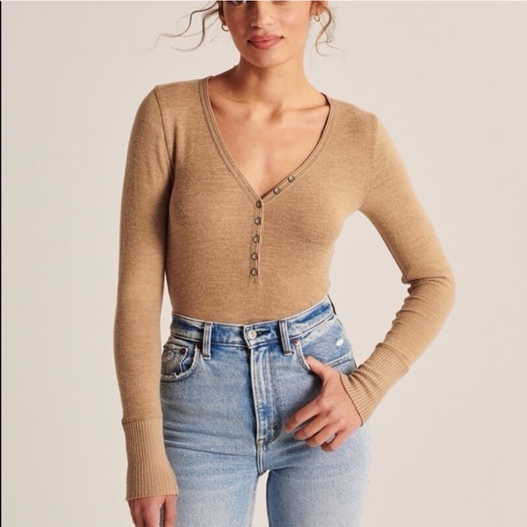 Abercrombie & Fitch Tops - Abercrombie and fitch women’s soft A&f cozy Henley top beige brown size medium